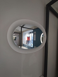 Зеркало The New Classic 70х50 см, белое матовое, выставочный образец, с подсветкой 4.0607.0.085.757.1/У Laufen